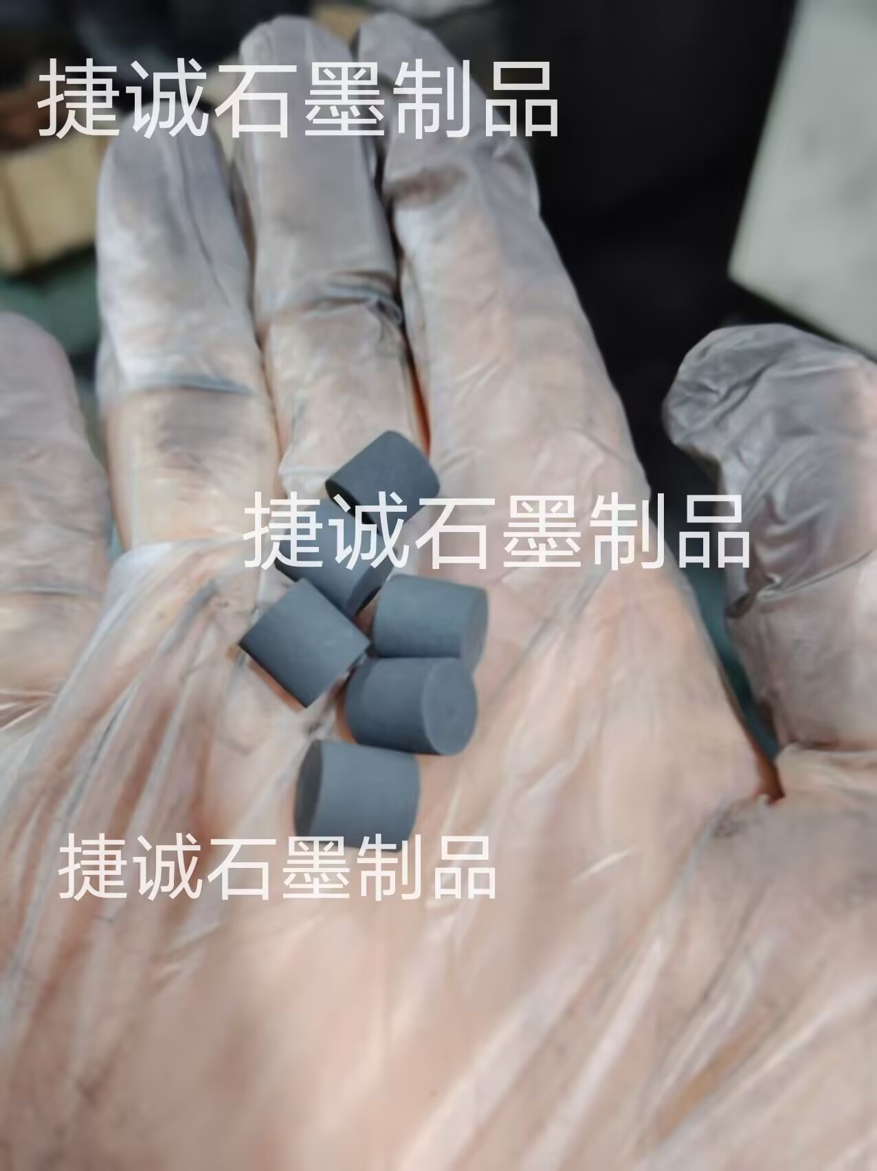石墨柱，高純石墨柱，精密石墨住，石墨加工，石墨制品加工，石墨制品，精密石墨制品，高純石墨制品，石墨柱加工，石墨柱加工廠，石墨柱生產(chǎn)廠家，石墨制品生產(chǎn)廠家