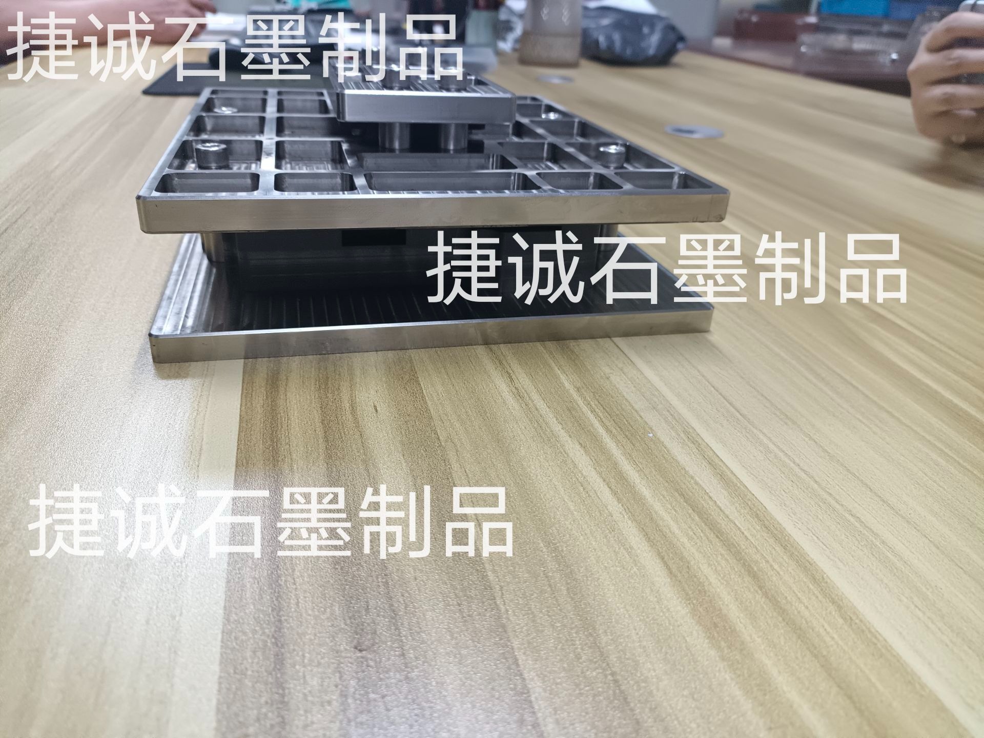 不銹鋼復(fù)合石墨治具（水冷板釬焊專用），石墨模具